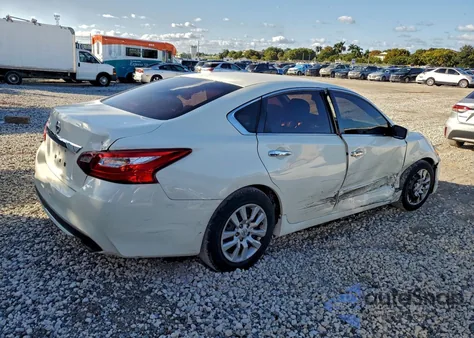 2016 Nissan Altima 2.5 z USA, uszkodzony, nr VIN 1N4AL3AP4GC248078